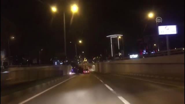 Freni patlayan kamyon kazaya neden oldu
