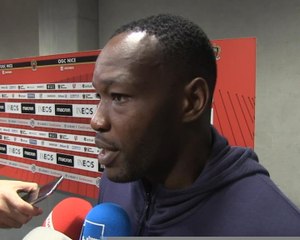 3e j. - Mandanda : "Il fallait marquer le coup (contre ces banderoles)"