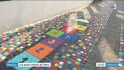 Une rue de Mons fait le buzz grâce à ses pavés colorés