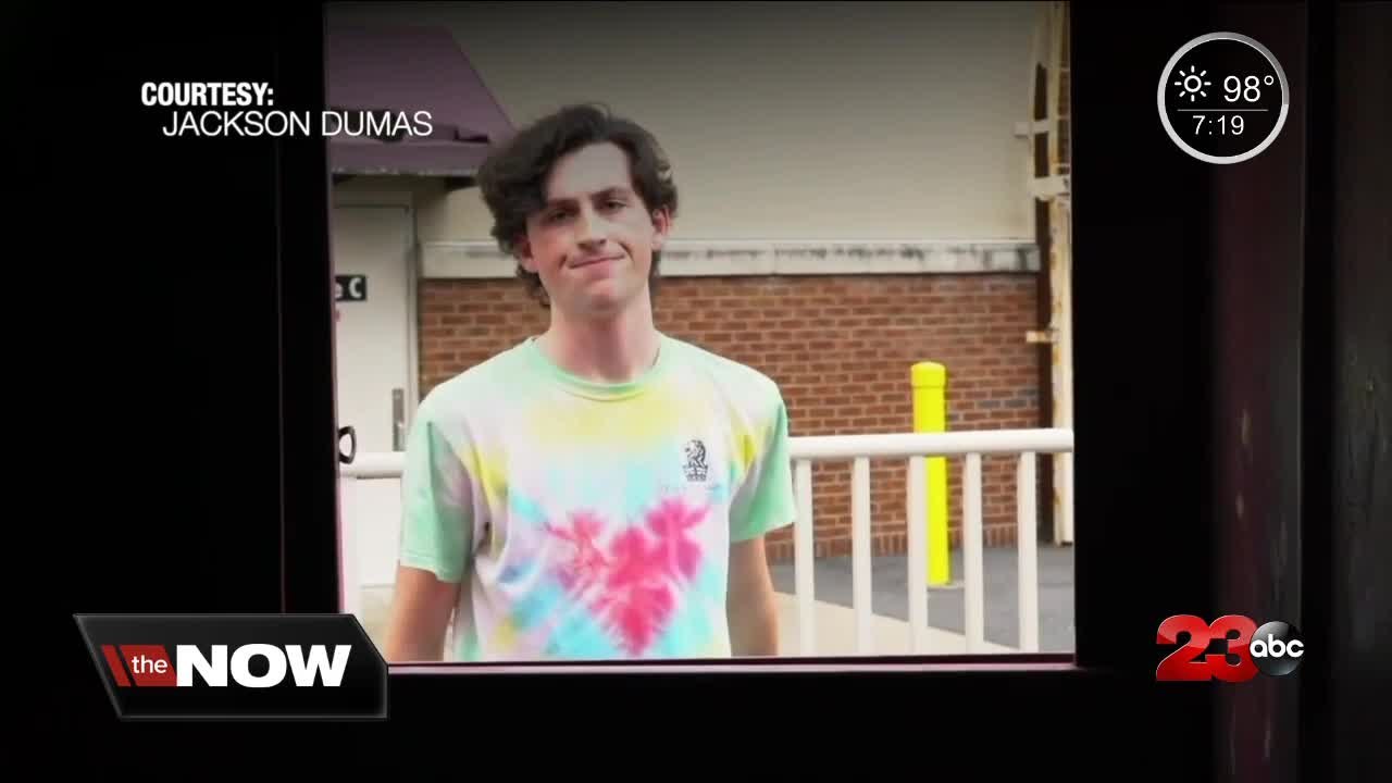 College students call out Old Navy for hangers in landfills