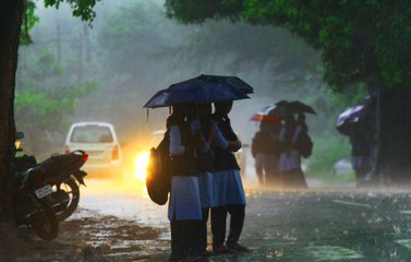 കേരളത്തെ കരയിച്ച് മഴ വീണ്ടും ശക്തമാകുന്നു | Oneindia Malayalam