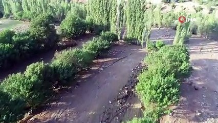 Hidroelektrik santralinde çöken kanal heyelana yol açtı