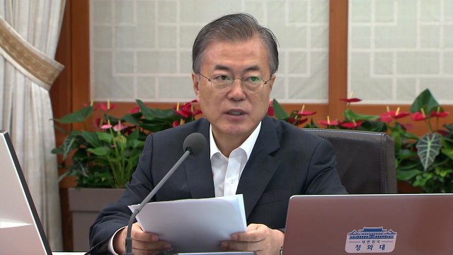 문 대통령 일본은 정직해야...과감한 재정으로 보복 맞설 것 / YTN