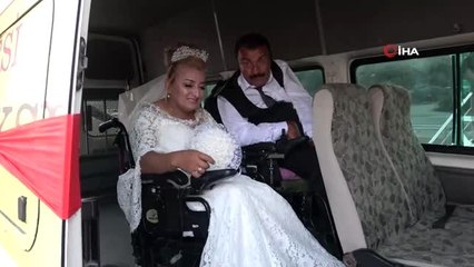 Aşkları engel tanımadı...Rehabilitasyon merkezinde tanışan bedensel engelli çift dünya evine girdi