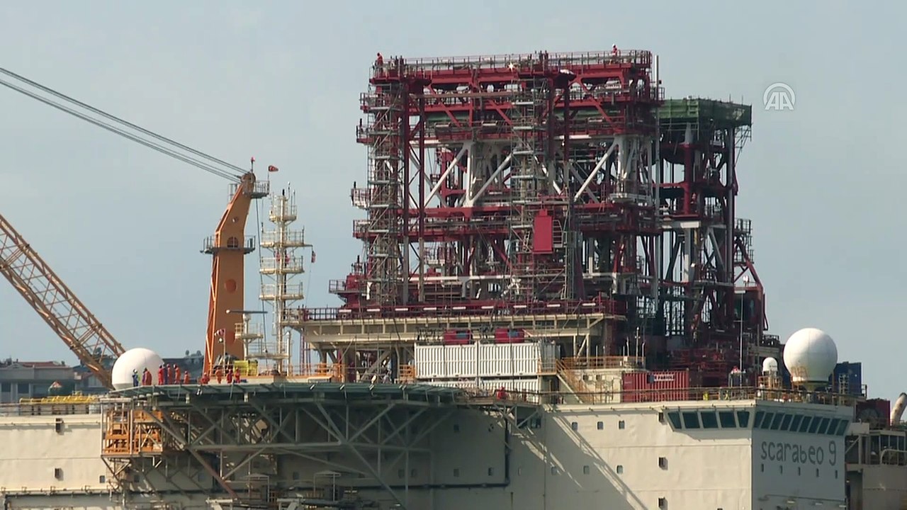 Boğaz'dan bir 'dev' geçti - İSTANBUL