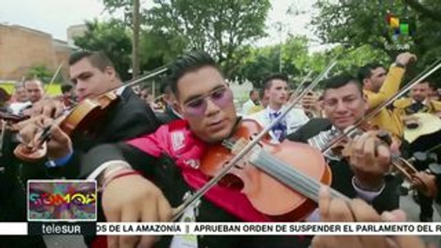 México bate el récord Guinness de baile tradicional más multitudinario