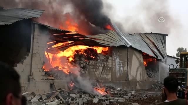 Irak'ın en büyük alışveriş merkezine ait depoda yangın - ERBİL