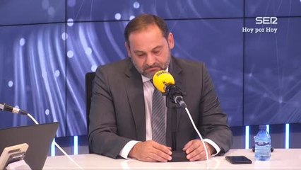 Ábalos desvincula una posible sanción al Open Arms de la voluntad del Gobierno