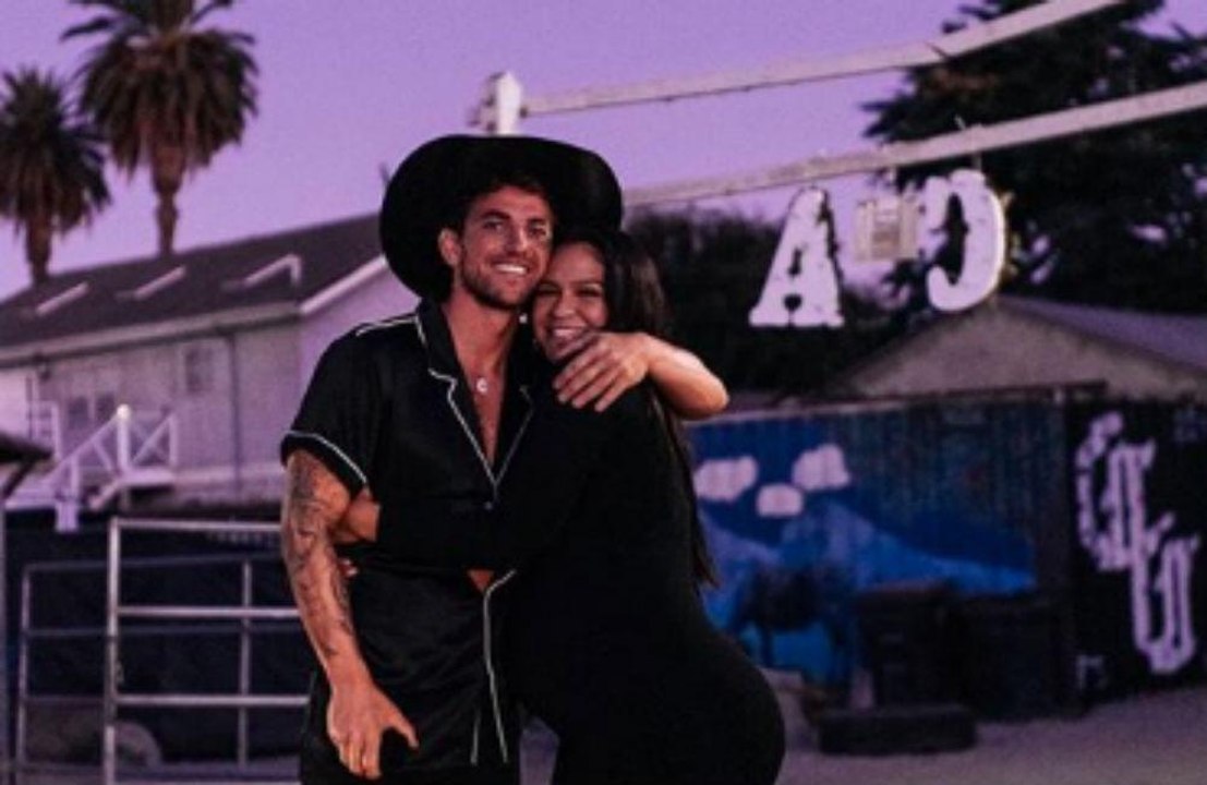 Cassie is engaged