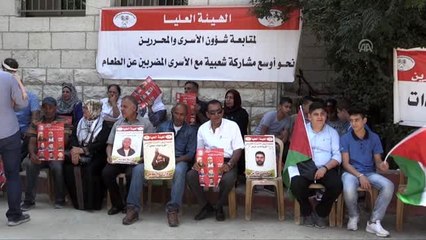 Açlık grevindeki Filistinli tutuklulara destek gösterisi