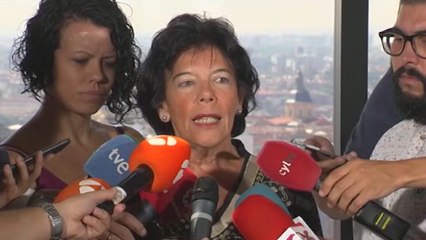Celaá asegura que en 2025 la mitad de empleos requerirán titulaciones FP