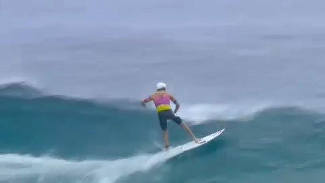 Surf: Owen Wright vince il Tahiti Pro Teahupo'o