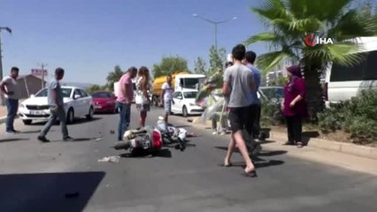 Antalya'da 40 derece sıcaklıkta yaralıya plaj şemsiyeli koruma
