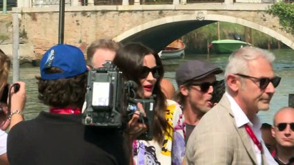 وصول براد بيت وليف تايلر إلى مهرجان فينيسيا السينمائي