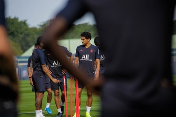 Replay : Les 15 premières minutes de l'entraînement au centre Ooredoo avant Metz