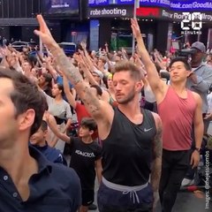 300 hommes dansent pour soutenir le Prince George, moqué pour sa passion du ballet