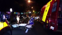 Colisão entre três motos deixa dois homens feridos na Rua Paraná, no Centro