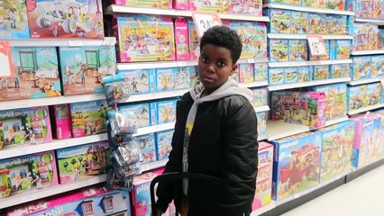 J’ACHÈTE TOUT CE QUE JE TOUCHE VS JE PRANK LES ENFANTS #SAKINAFAMILY