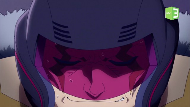 سيرجي يتحول إلى مقاتل آلي مخيف.. شاهد