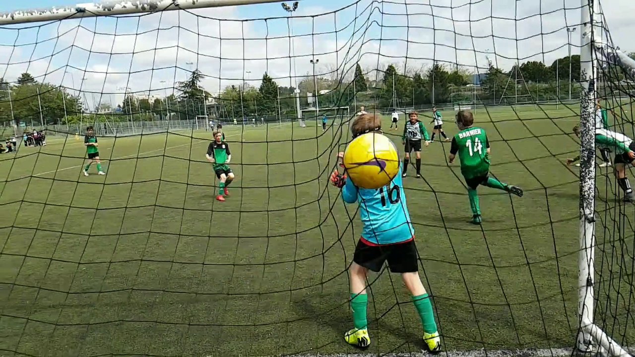 Des tonnes de buts pour la rentrée ! vidéo du tournois U11 de St Etienne en juin :-)