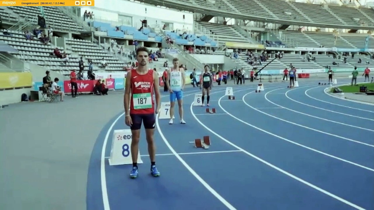 KEVIN SUR LE PODIUM. UN JAPONNAIS ET UN RUSSE DEVANT LUI. BRAVO !!!