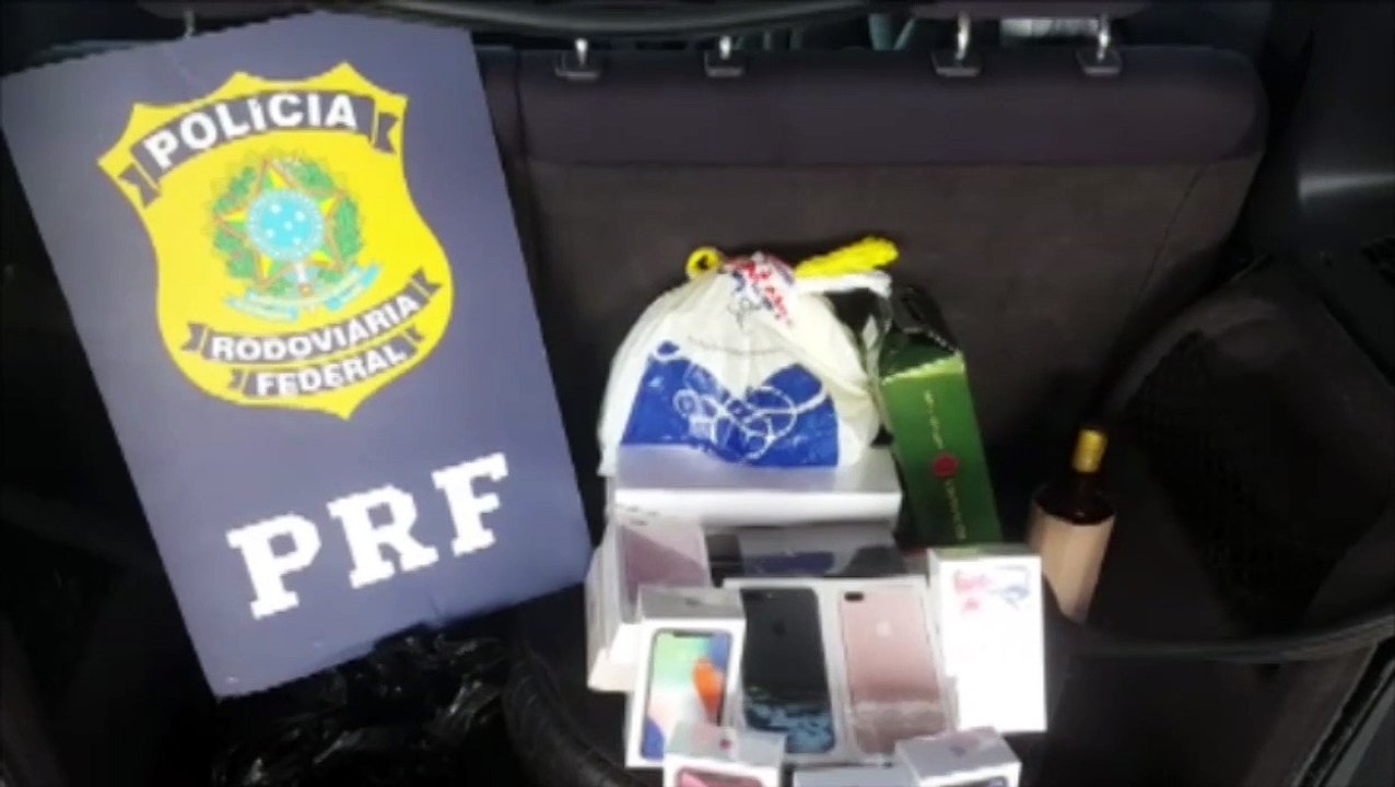 PRF apreende iPhones que eram transportados em fundo falso de veículo