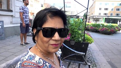 BDMV-163 Aruna & Har Sharma relaxing at Stora Torget in nice summer & sunshine Uppsala Jun 26, 2019