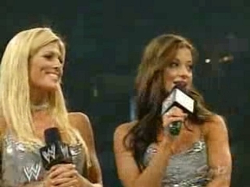 WWE  Ashley Massaro vs Victoria With Torrie Wilson & Candice