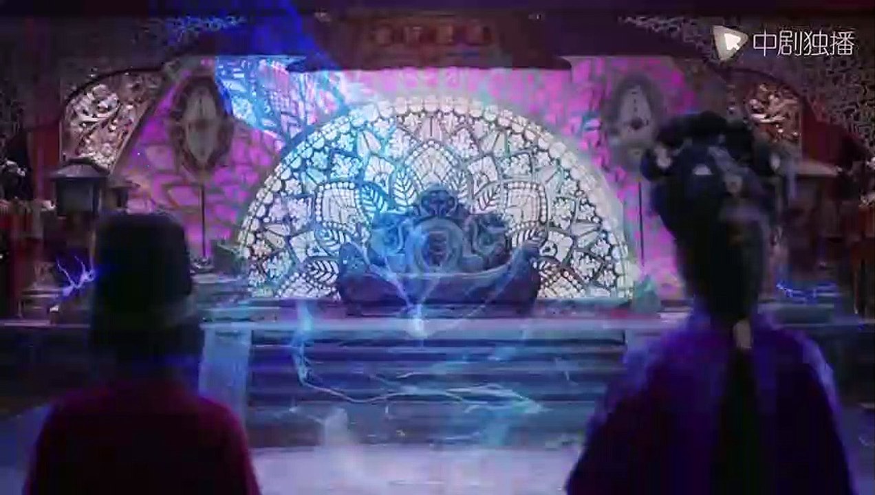 天泪传奇之凤凰无双 ● 正在热播 ● 王丽坤郑元畅上演星河虐恋（王丽坤、郑元畅、吴谨言、丁子峻、白冰 领衔主演）