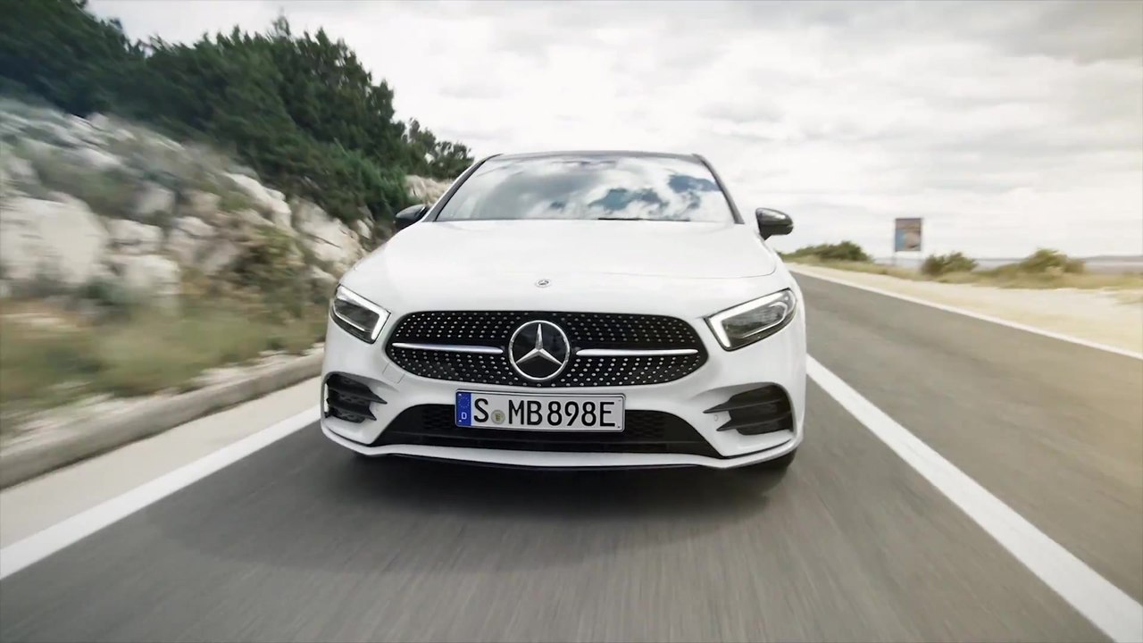Mercedes-Benz A 250 e Plug-in-Hybrid Animation
