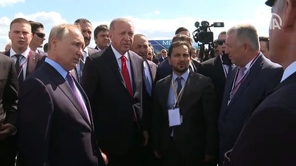 Erdoğan ve Putin, Rus savaş uçağı SU-57'yi inceledi