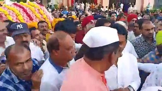 इंदौर में धूमधाम से निकली देवी अहिल्या की पालकी, जगह जगह हुआ स्वागत