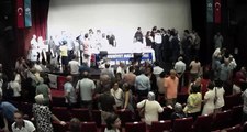 CHP toplantısında kavga çıktı: Yumruklar, hakaretler, mikrofonlar havada uçuştu