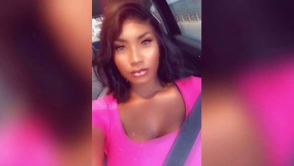 Aya Nakamura s'ambiance dans sa piscine (Story)