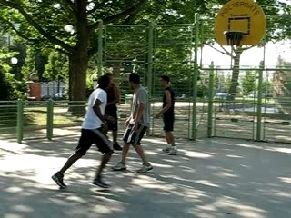Basket Couz à Place d'Italie