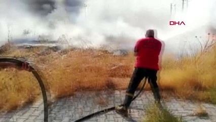Şanlıurfa kullanılmayan çadır kentte yangın çıktı