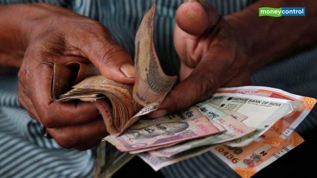 RBI to review minimum balance requirements for savings a/cs