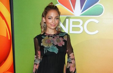 Nicole Richie's rigorous plane cleaning routine