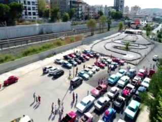 Dolmabahçe'ye klasik araçlarla zafer konvoyu