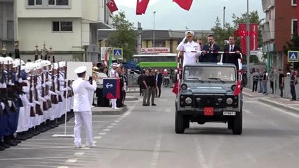 Kocaeli izmit'te zafer bayramı'nın 97'inci yılı törenlerle kutlandı