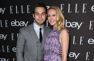Anna Camp and Skylar Astin officially divorced