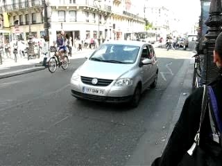 Rue de RIVOLI PARIS by TASKAM 12 Juin 2007