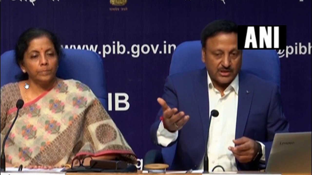 Live :  Finance Minister Nirmala Sitharaman addresses the media (2)