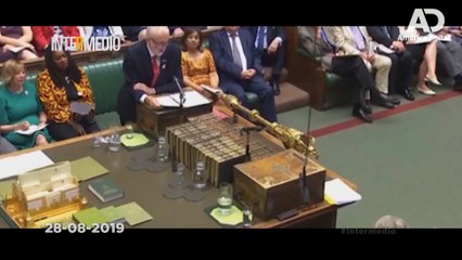 Cierre del Parlamento británico es para evitar un "brexit" sin acuerdos