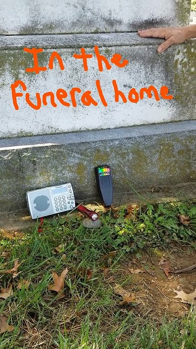 Harmon the Ghost Doesn't Want us to Leave! Haunted Cemetery Lunar Paranormal Virginia