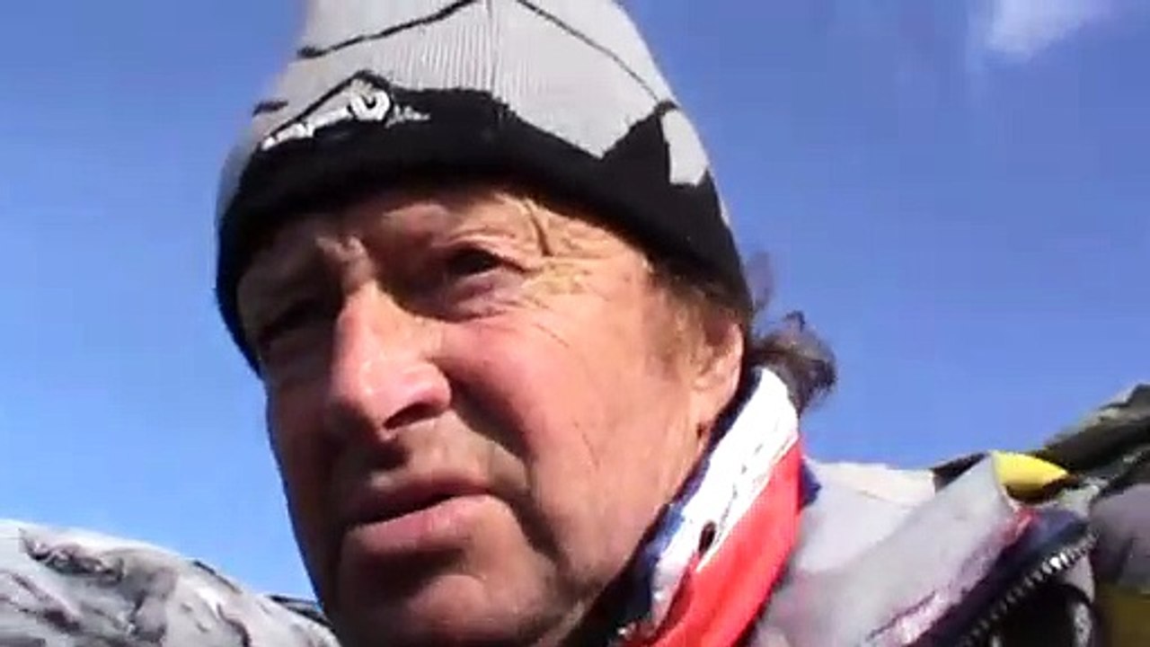 Islande ou je marche sur une branche glaciaire du Vatnajokull