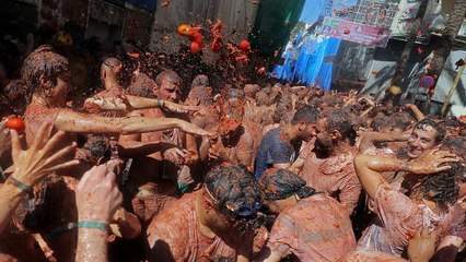 No Comment недели | Битва помидорами и лучшие свистуны мира