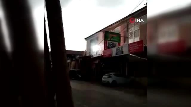 Sanayi sitesinde elektrik tellerinde çıkan yangın paniğe neden oldu