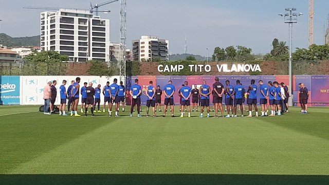 El Barça guarda un minuto de silencio por la muerte de la hija de Luís Enrique