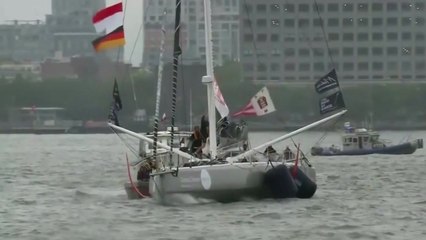 16살 환경운동가, 태양광 요트타고 뉴욕 도착..."환경파괴 그만" / YTN